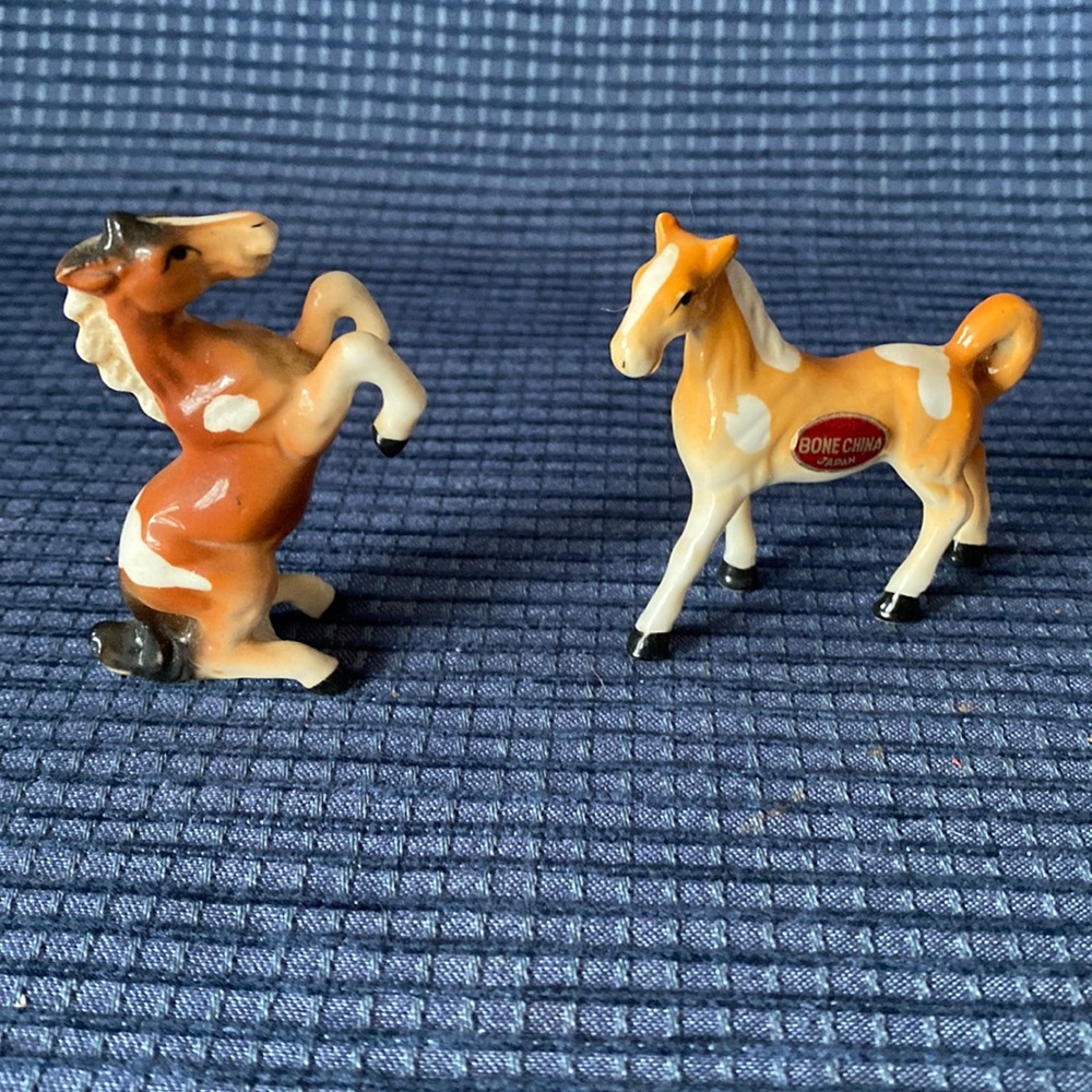 Vintage Horse 🐎 Porcelain Miniatures